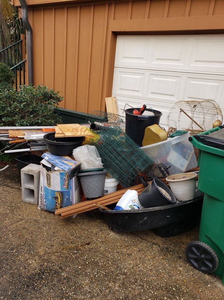 Residential Junk Removal Service In Camas