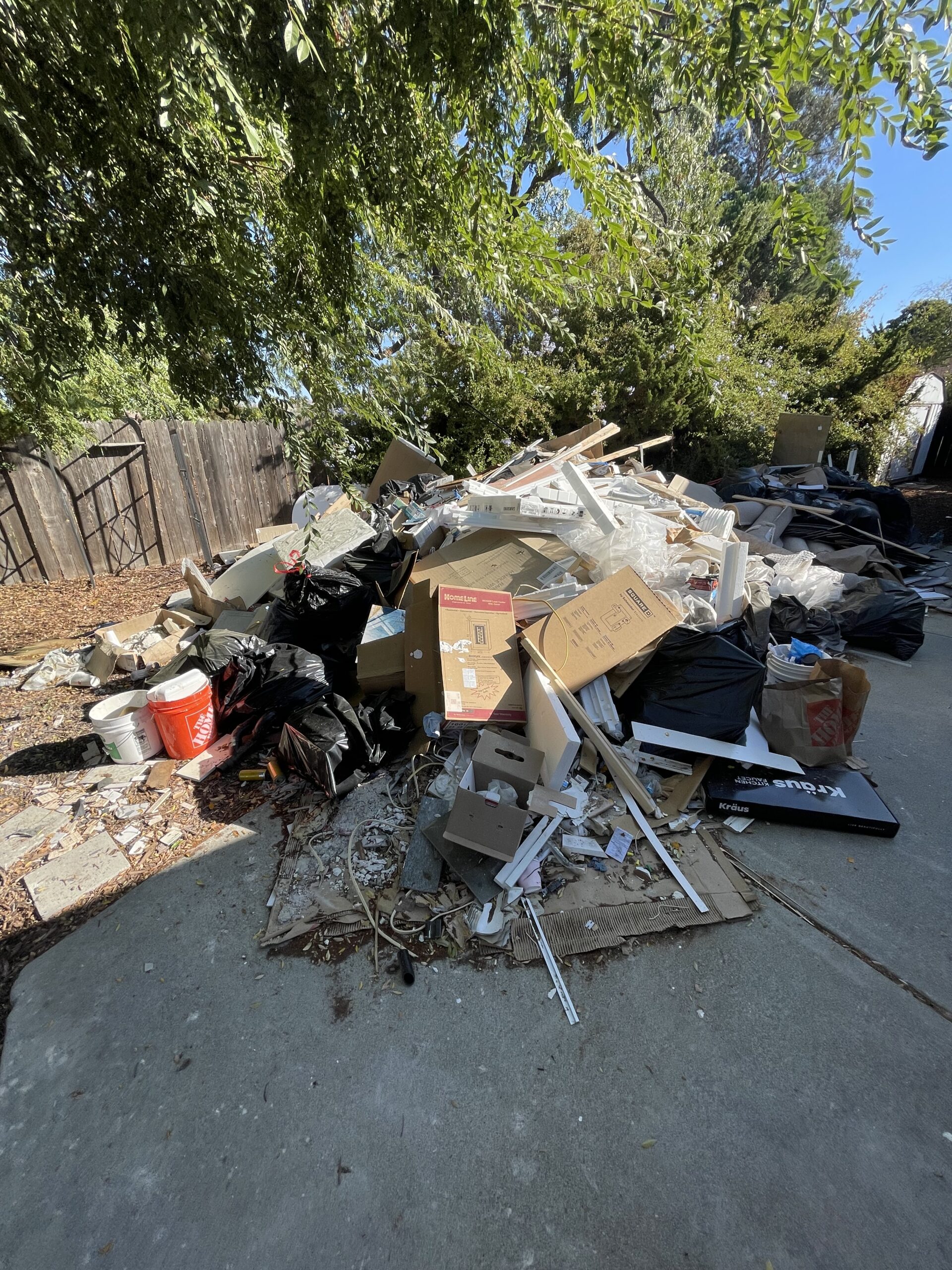 Garage Cleanout Service In Camas