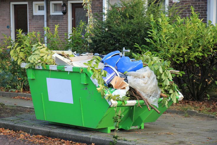 Yard Waste Pickup and Disposal Service In Camas
